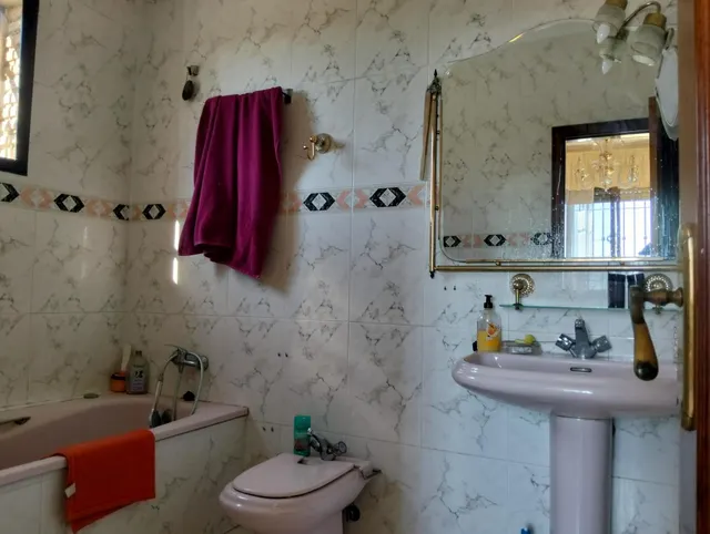 E ✨ chalet exclusivo en La Carlota | 478 m2 + 2.300 m2 de parcela | piscina privada y pozo — 28