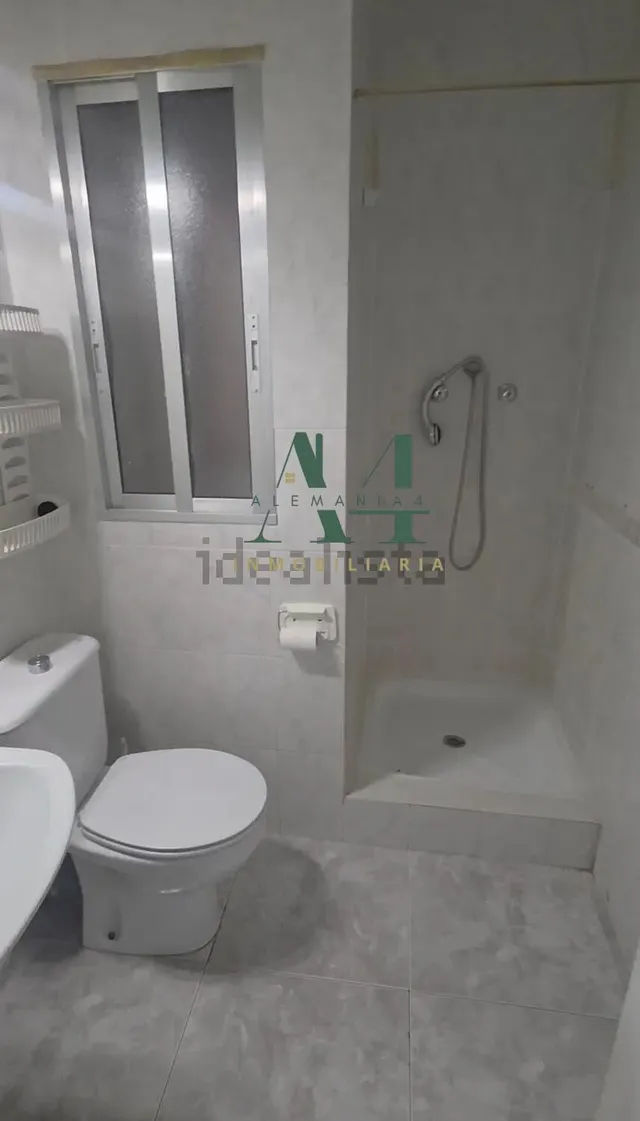 Amplio Piso en el Corazón de Cáceres por €185,900 — 13
