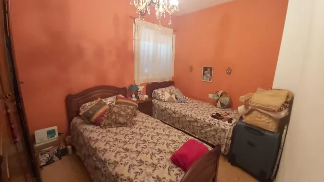 Piso amplio con garaje en Realejo Alto — 11