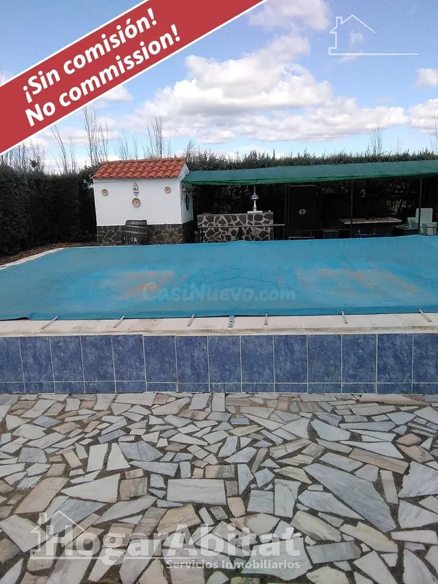 CHALET SEMINUEVO CON PISCINA, TERRAZA Y GARAJE - foto 5