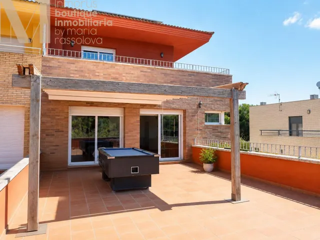 CASA EN VENTA EN CALELLA - VISTAS AL MAR Y PISCINA — 14