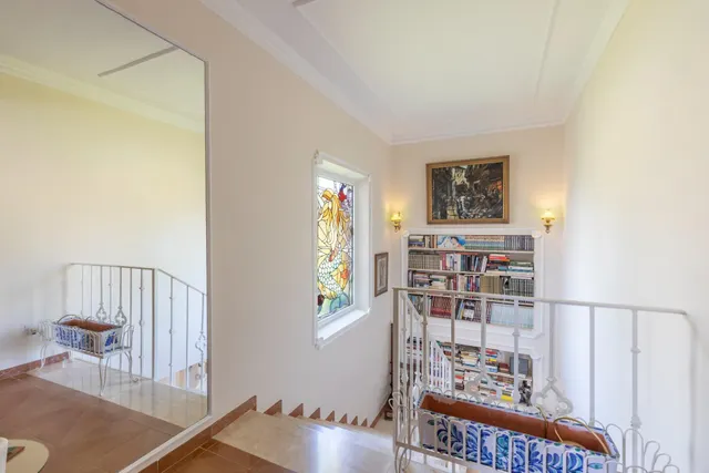 ESPECTACULAR CASA CON PISCINA EN LAS GABIAS — 27