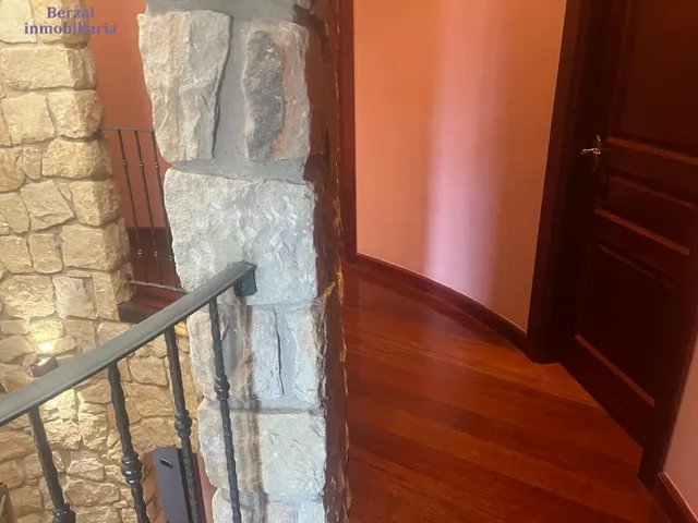 Singular chalet independiente junto a la cíniva de Los Manzanos, Lardero — 16
