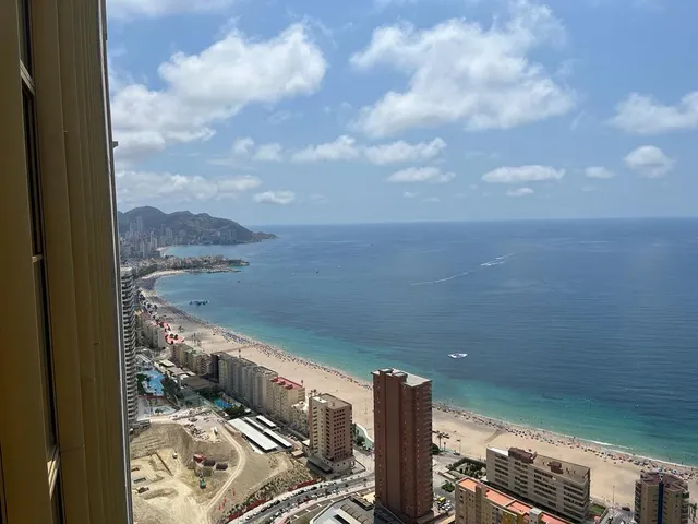 Se vende preciosos apartamento en Poniente con 2 dormitorios, 1 baño, parking y trastero — 39