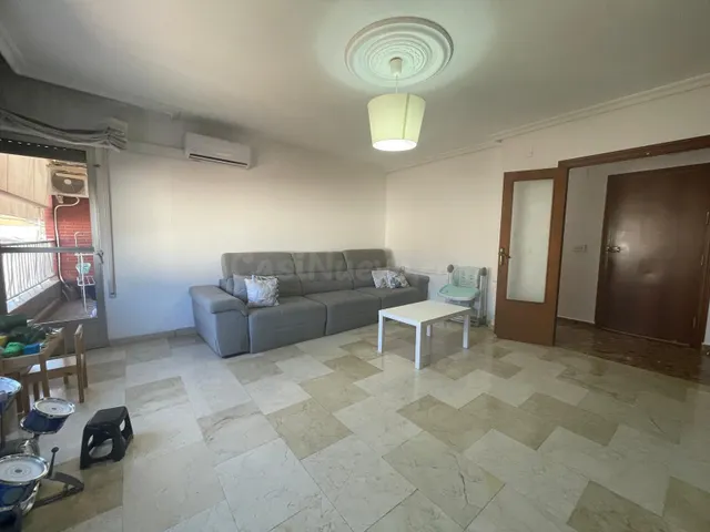 Amplio apartamento de 4 dormitorios con patio privado y solárium en Rojales — 4