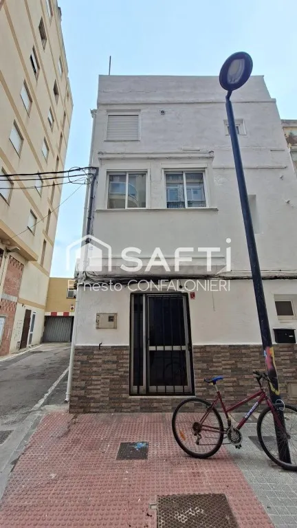 casa esquinera con licencia turistica en Vinaros , reformado - foto 2