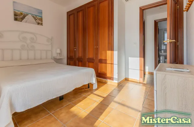 Exclusiva !!casa adosada en esquina con patio privado, piscina y aparcamiento propio en costa ballena, Rota — 33