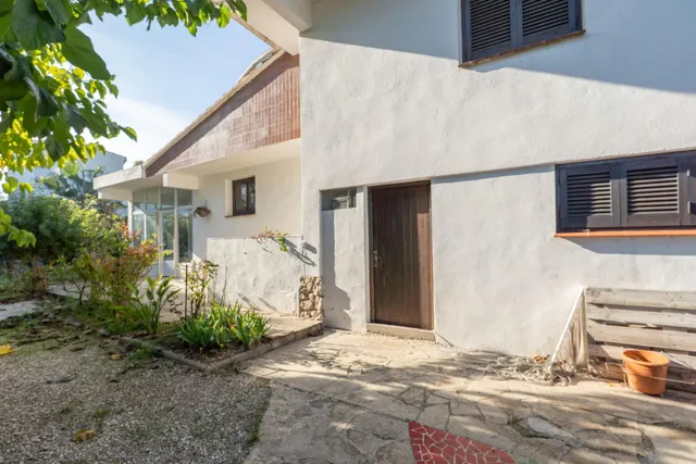Casa con piscina privada en la urbanización Eucaliptus.