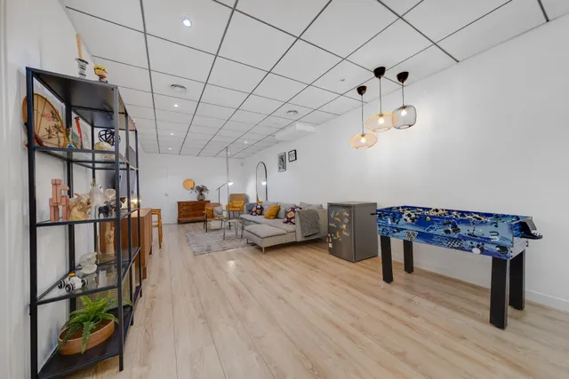 EXCLUSIVA VIVIENDA DE 250M2 EN DOS PLANTAS, CENTRICA Y A 200M DE LA PLAYA DEL CURA — 46