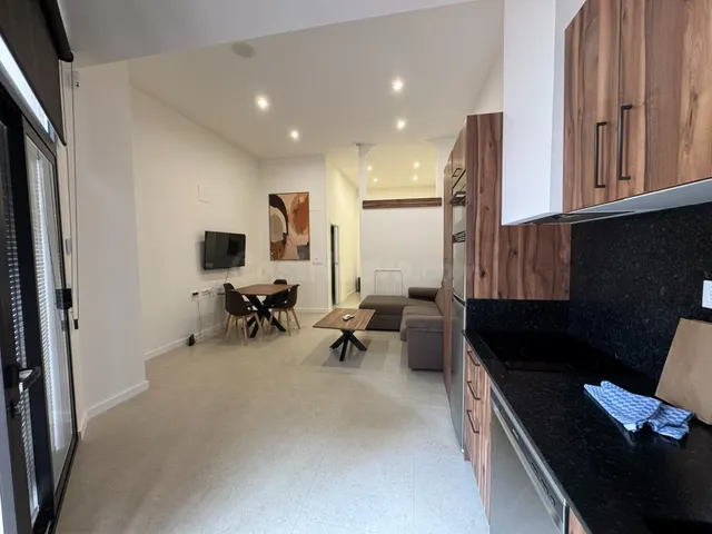 Estudio en planta baja en alquiler anual en el centro de denia — 4