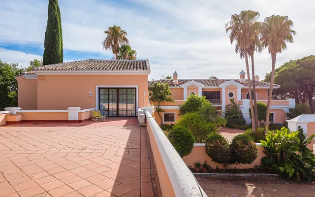 Chalet 20 habitaciones 1785m² en venta - Marbella — 50