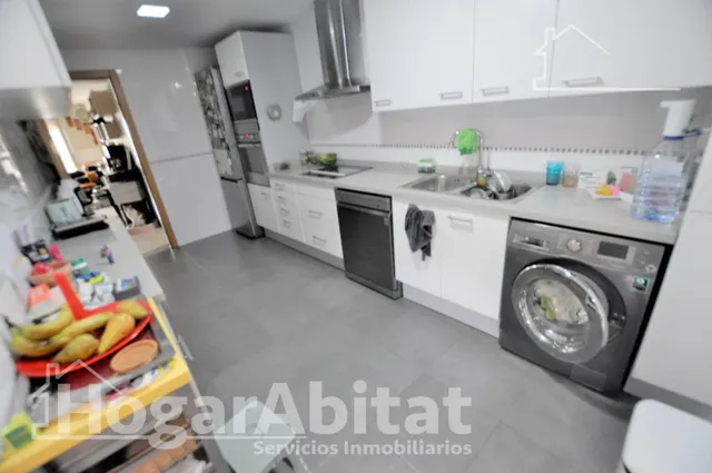 MAGNÍFICO PISO CON PISCINA, GARAJE Y TERRAZA EN BENIMACLET. — 9