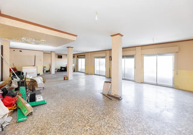 Gran oportunidad, edificio a la venta en barrio de Monachil. — 19