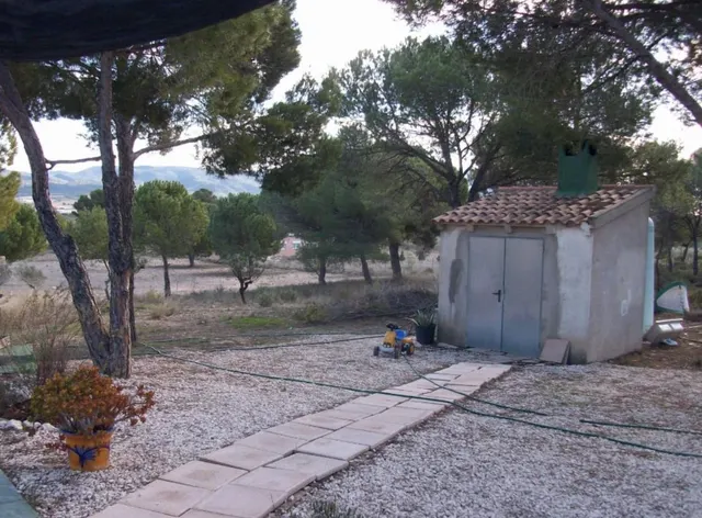 TERRENO CON CASA EN CASTALLA — 21