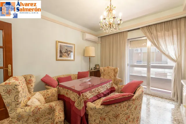 Amplia vivienda en pleno centro de Granada — 43