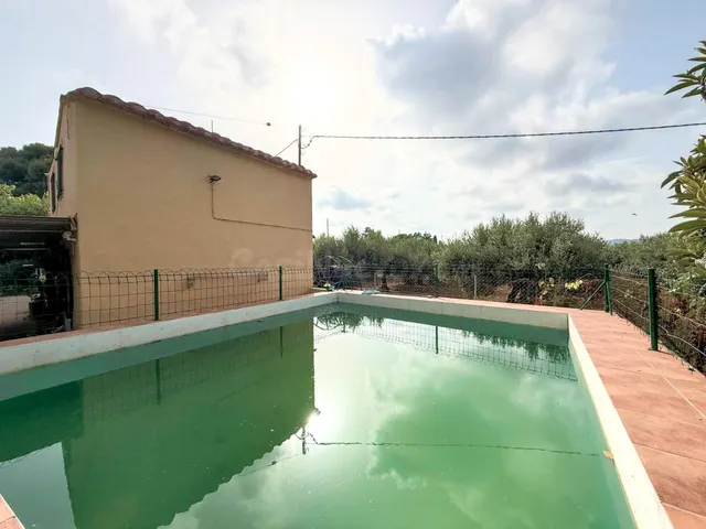 FANTASTICA MASIA CON PISCINA Y AMPLIA PARCELA EN VENTA — 4