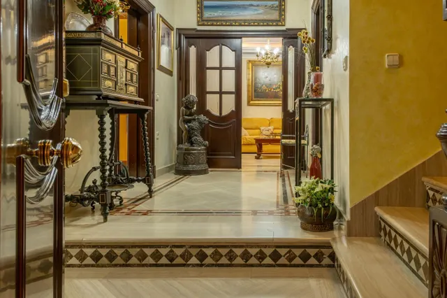 Espectacular casa de esquina en el corazón de Sanlúcar de Barrameda — 7