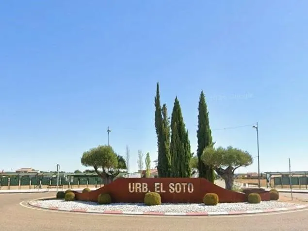 Parcela de 1000m2 en Urb El Soto — 9