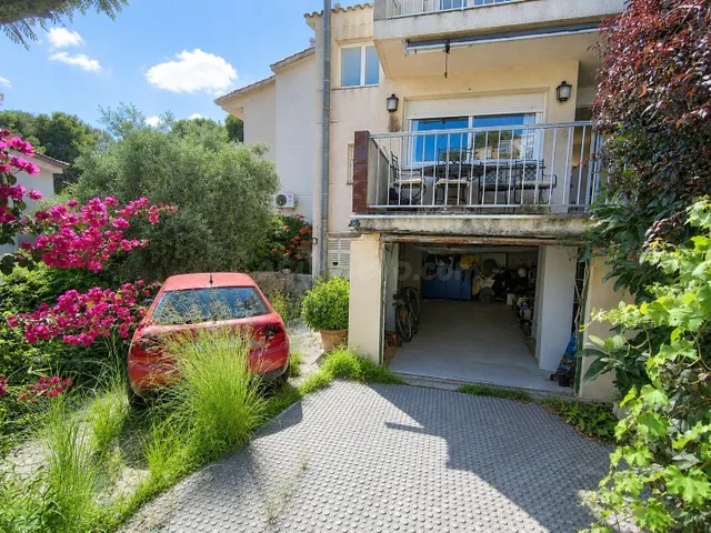 CASA ADOSADA EN CAP SALOU DE 3 habitaciones - foto 2