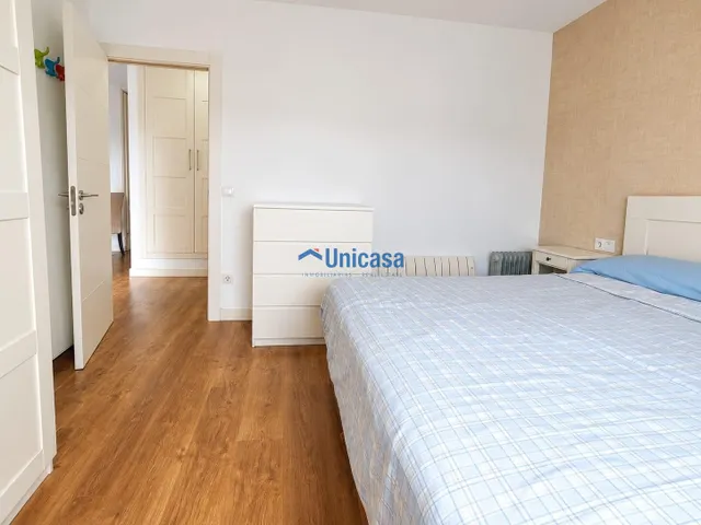 CHALET INDEPENDIENTE · 2 VIVIENDAS · PARCELA DE 422 M2 — 48
