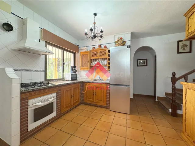 ESTUPENDA CASA DE CAMPO EN AMPLIA PARCELA — 3