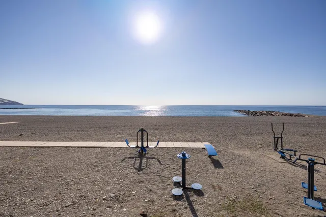 !! IMPRESIONANTE VIVIENDA EN PRIMERA LINEA DE PLAYA !! — 35