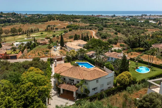 Chalet 6 habitaciones 733m² en venta - Costa del Sol - foto 2