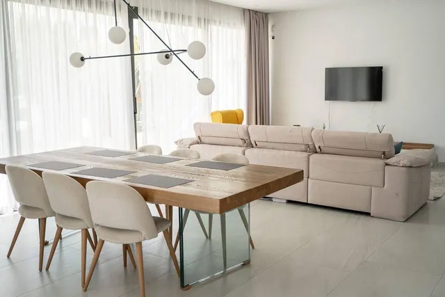 EXCLUSIVA VILLA PARA LARGA TEMPORADA DESDE SEPTIEMBRE - foto 3