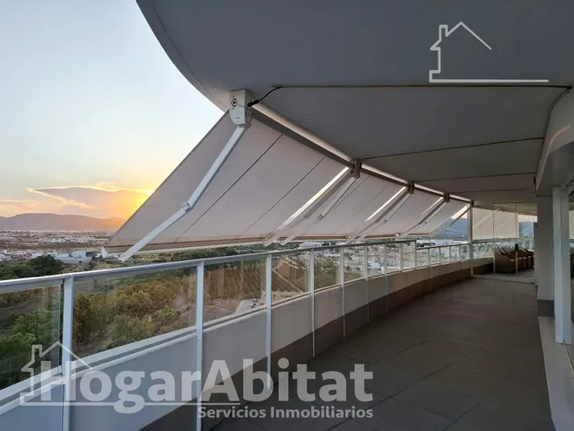 ¡Espectaculares vistas del mar! Ático de lujo en residencial con garaje, piscina y terraza — 16