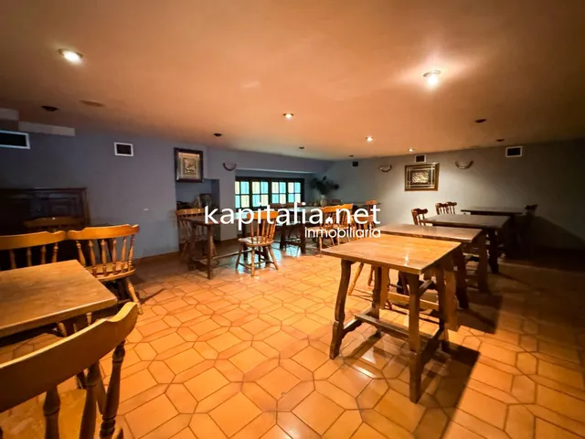 LOCAL A LA VENTA EN ZONA PRIVILEGIADA DE ONTINYENT — 2