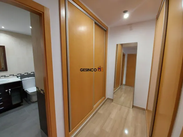 PISO CÉNTRICO EN BUEN ESTADO — 9