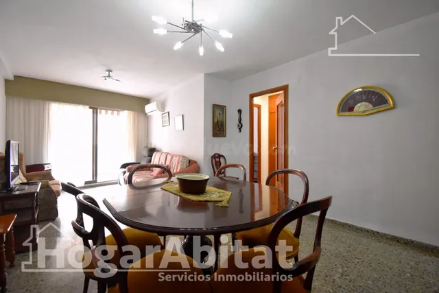 EXTERIOR DE CUATRO DORMITORIOS CON BALCÓN JUNTO AL PASEO DE  - foto 5