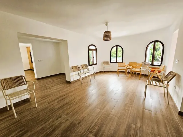 Villa 7 habitaciones 305m² en venta - La Granadella - Costa Nova — 28