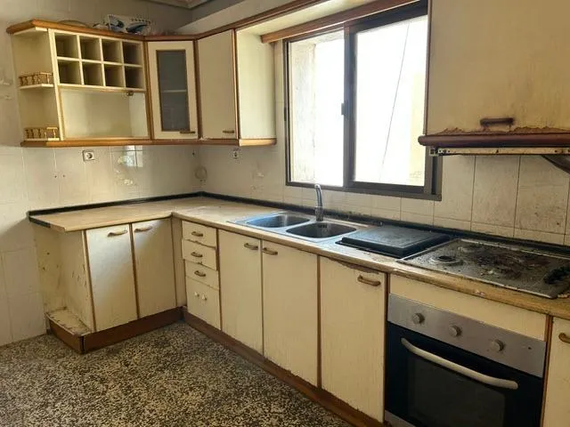 Ocasión .......piso para reformar en Torres de Cotillas !! — 13