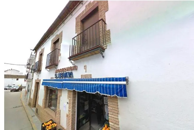 SE VENDE piso OKUPA en C Ramon Y Cajal 9 de Villafranca de C - foto 4