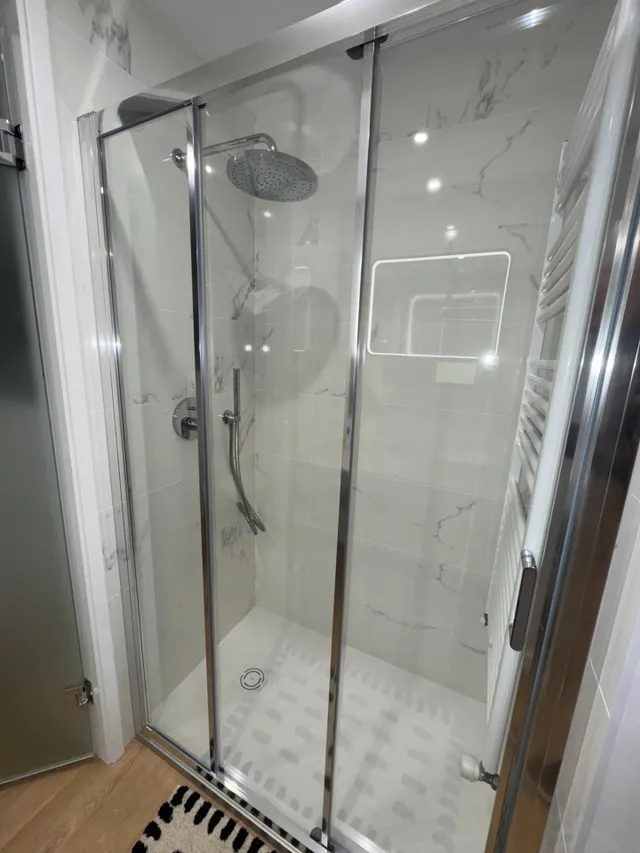 ¡Increíble habitación con terraza Privada en el centro de Ponferrada! — 13
