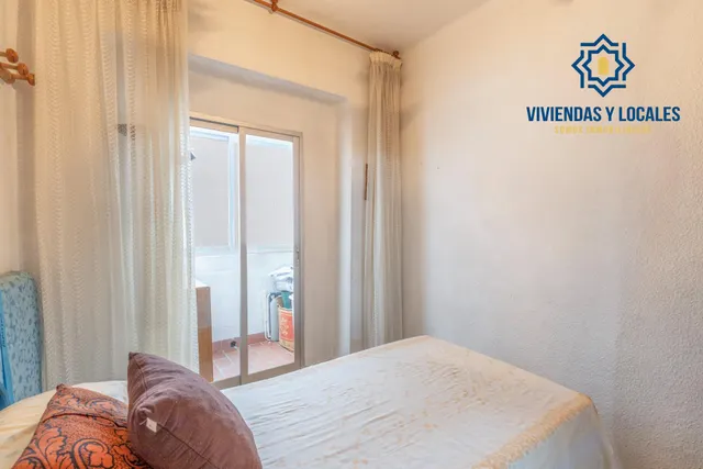 Piso amplio de tres dormitorios en ribera del genil-camino de ronda — 18