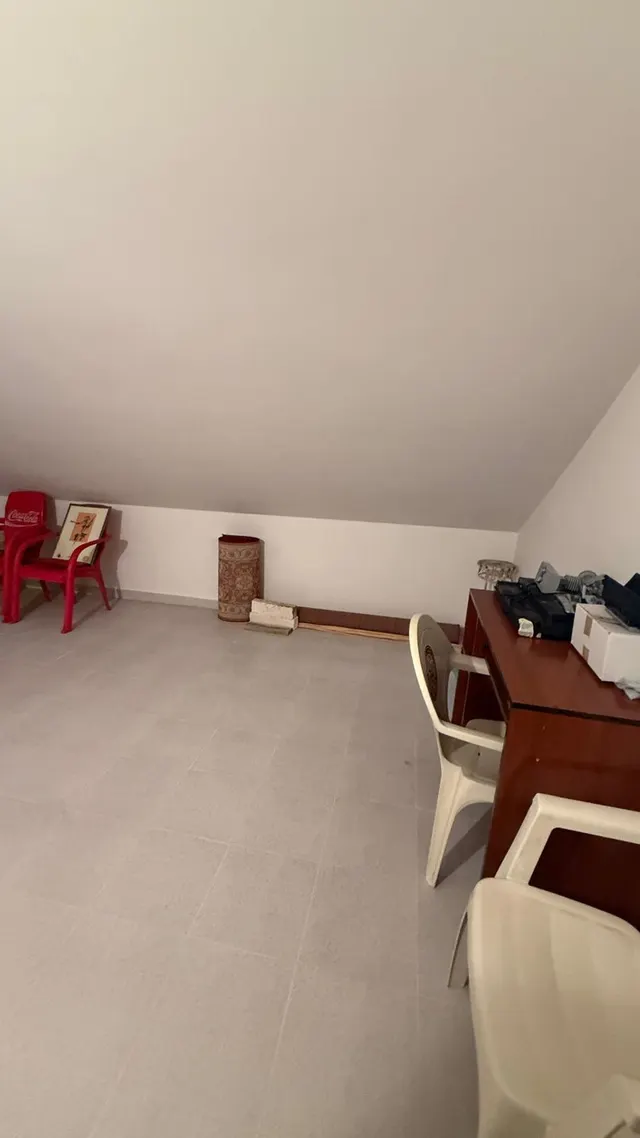 Se vende en la av/ del ferrocarril — 13