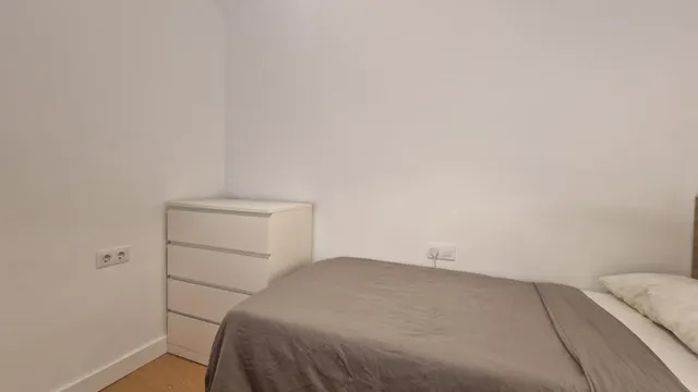 Vivienda de 3 Dormitorios en alquiler en régimen de VIVIENDA HABITUAL en Carlos Haya — 19