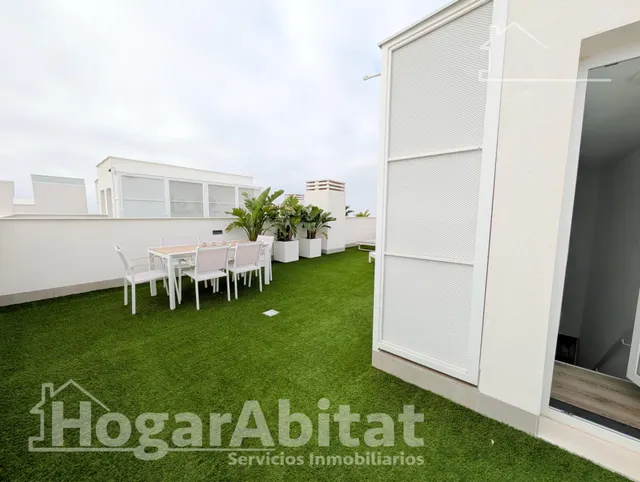 PRECIOSO ÁTICO SEMINUEVO CON PISCINA, GARAJE Y TRASTERO — 44