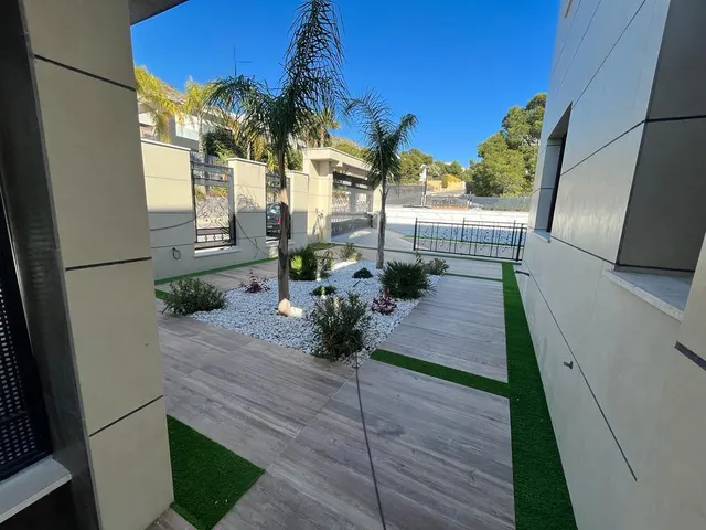 Se venden 2 maravillosas viviendas de obra nueva, zona Sierra Cortina- PRECIO NEGOCIABLE — 47