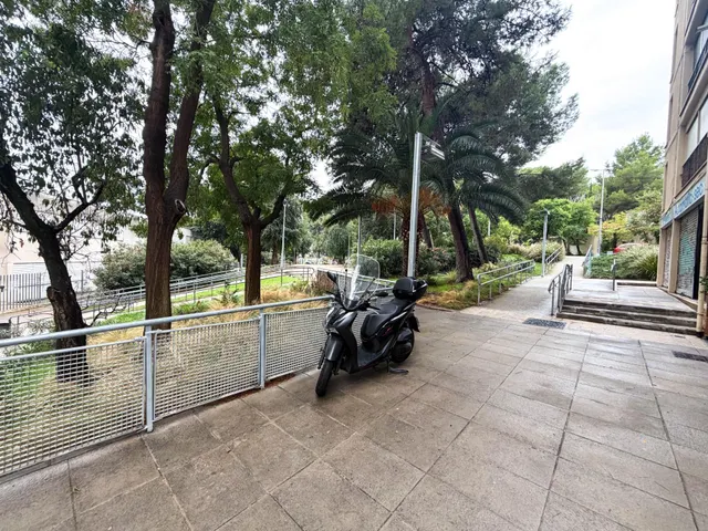 Agencia Inmobiliaria en Barcelona. Piso en venta en Montbau — 29