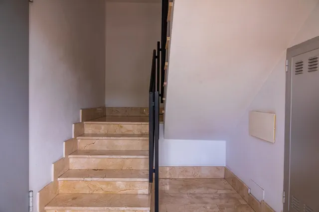 ATICO PARA REFORMAR CON GRAN TERRAZA A 200M DEL MAR — 23