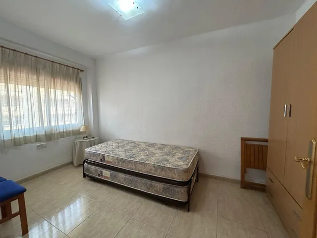 Oportunidad vivienda en pleno patraix a la venta a 15 minutos del centro — 15