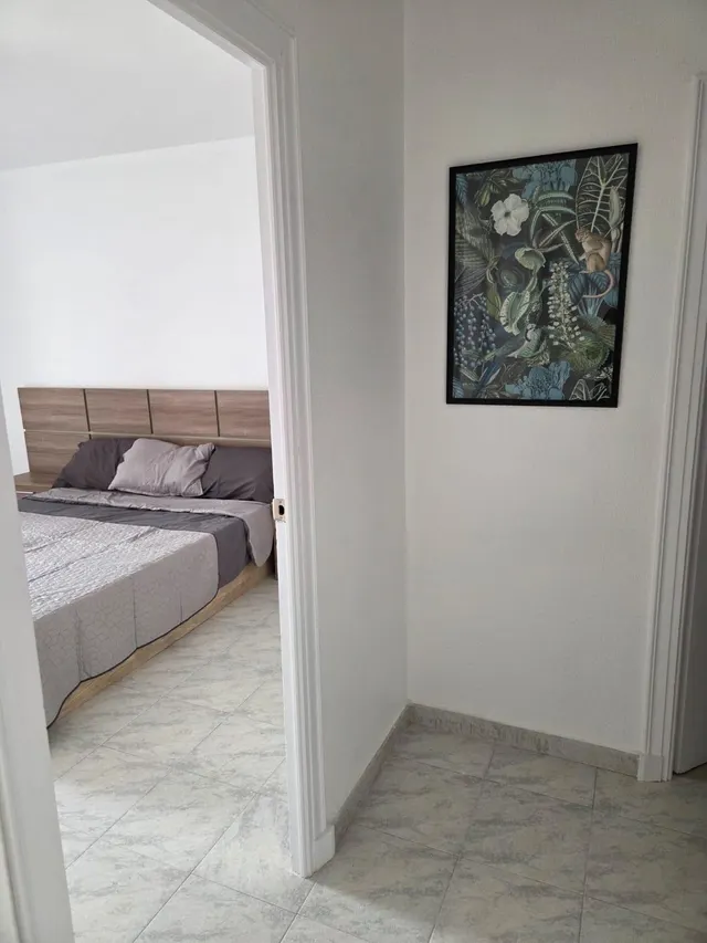 Céntrico apartamento reformado a tan solo 500m de la playa — 16