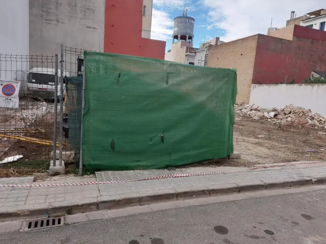 PARCELA URBANA ZONA DIVENDRES MASSANASSA — 10