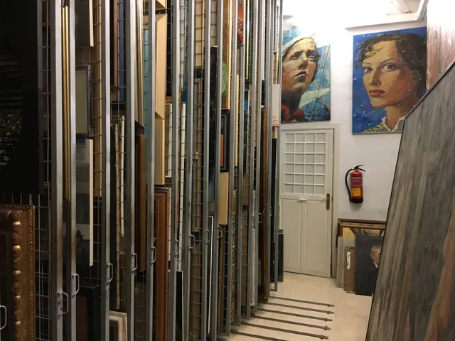 Estupendo local comercial de 200m2 en pleno centro histórico de Málaga — 7
