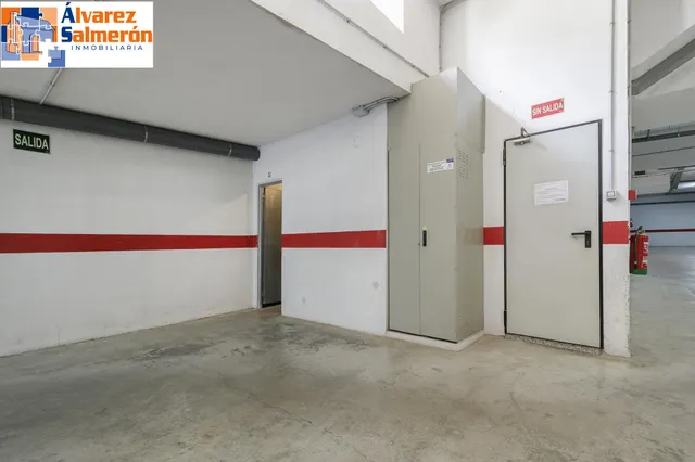 Ático en venta en La Zubia — 29