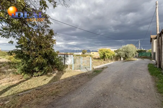 Cortijo con casa de 117 m2 y terreno de 2.312 m2 en Santa Fe — 22