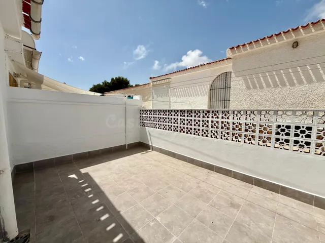 Casa reformada de 2 dormitorios con gran terraza cerca del mar – Torrevieja — 26